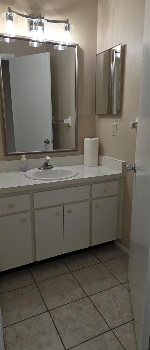 Home in PINELLAS PARK — photo 6