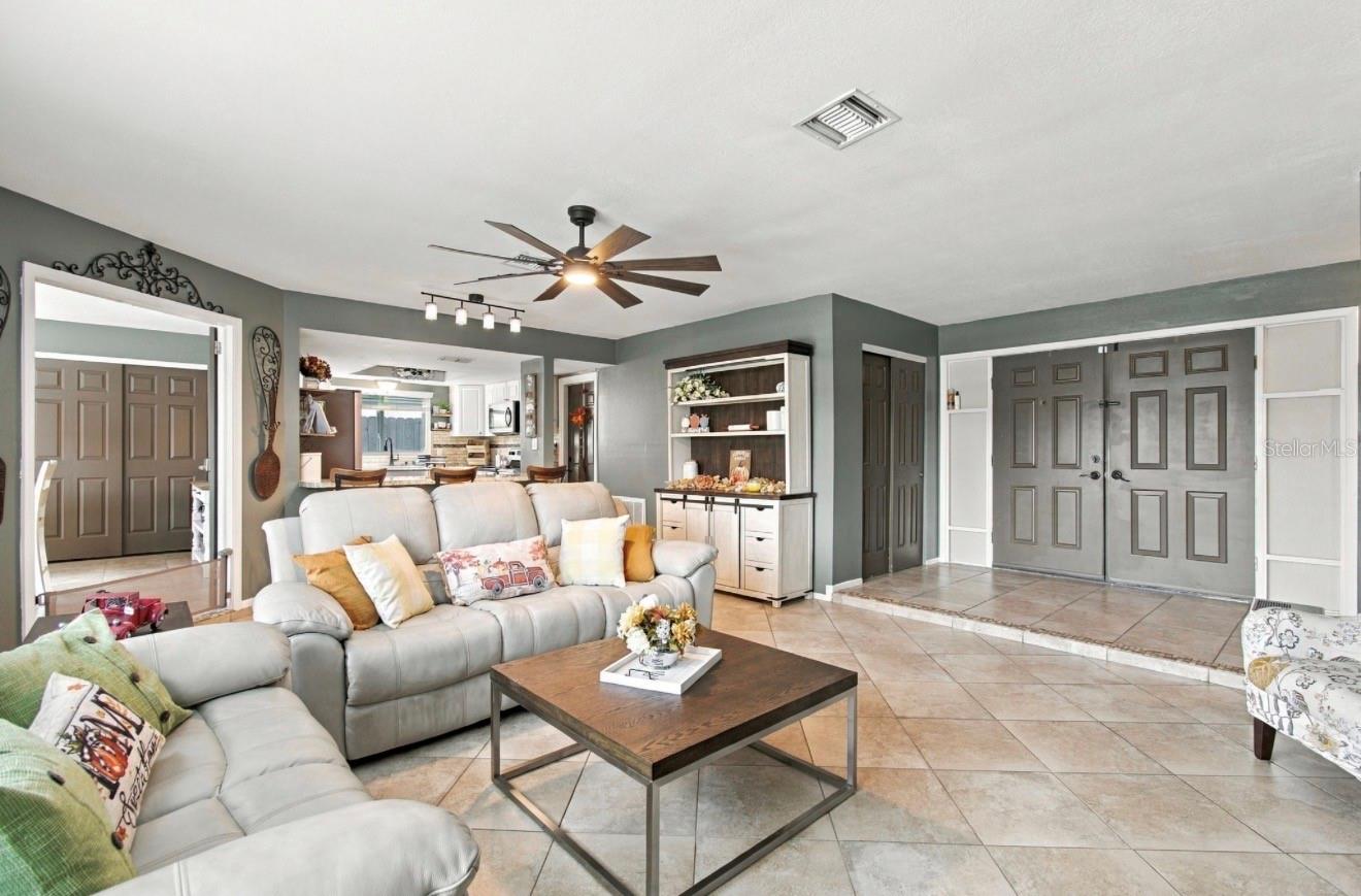 8246 PENWOOD DR — photo 17
