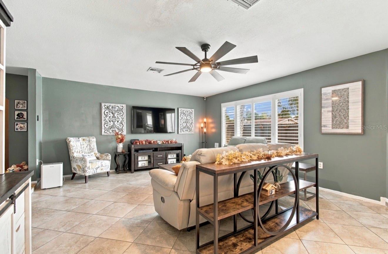 8246 PENWOOD DR — photo 20