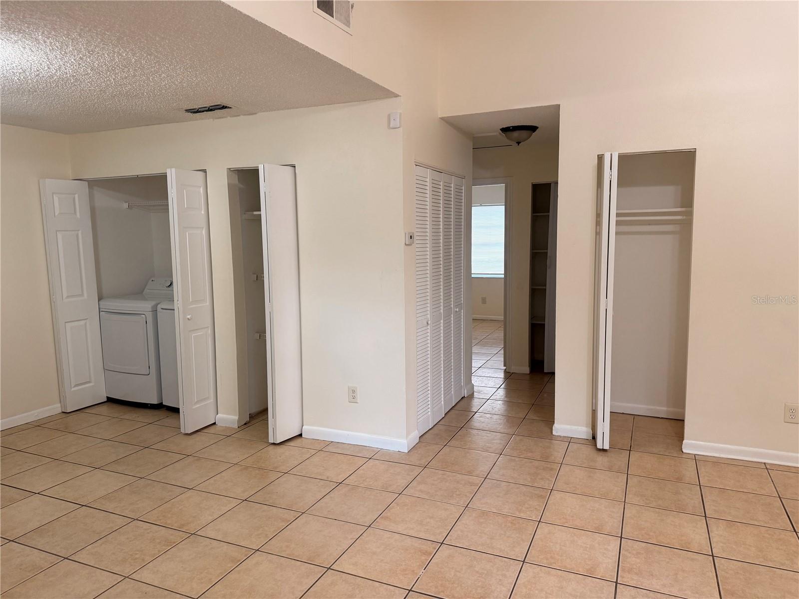 9406 N HARTTS DR #A — photo 10