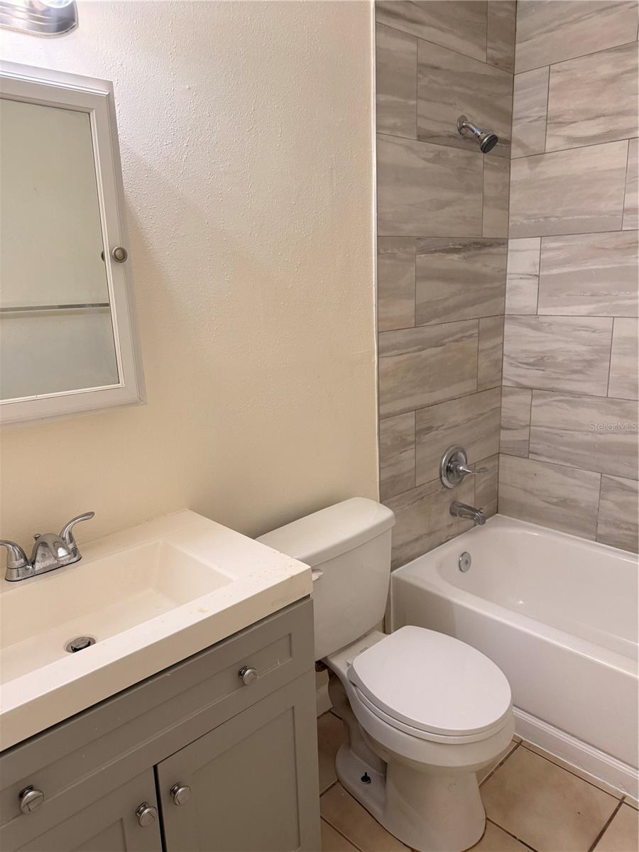 9406 N HARTTS DR #A — photo 23