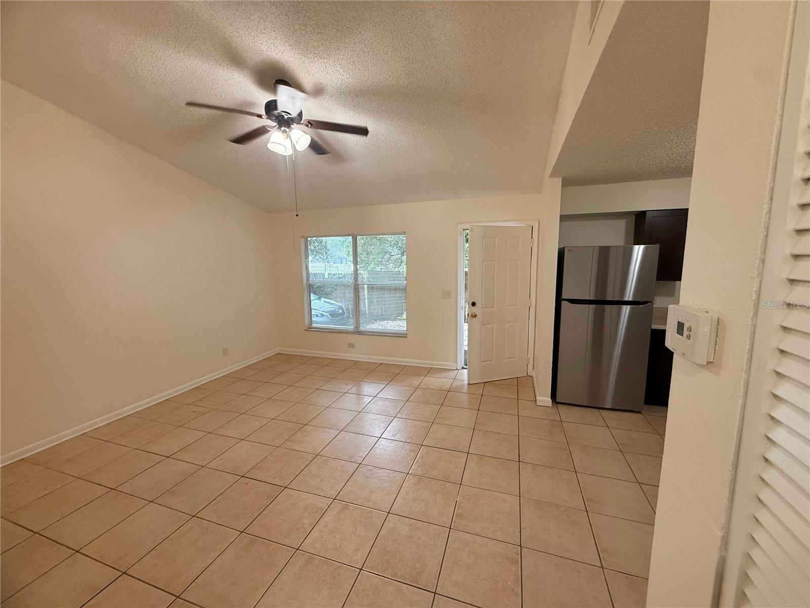 9406 N HARTTS DR #A — photo 8