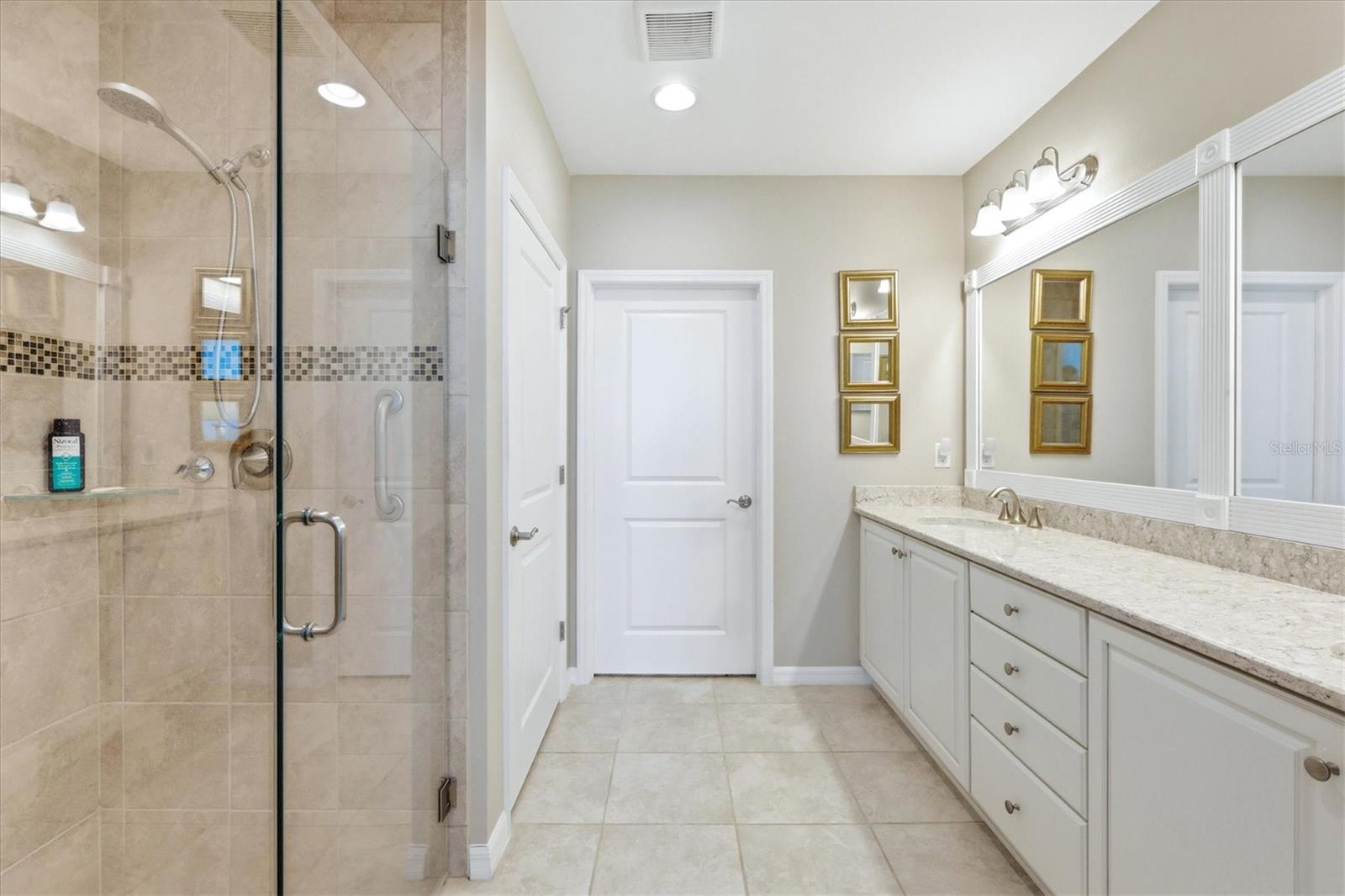 23160 BANBURY WAY #102 — photo 31