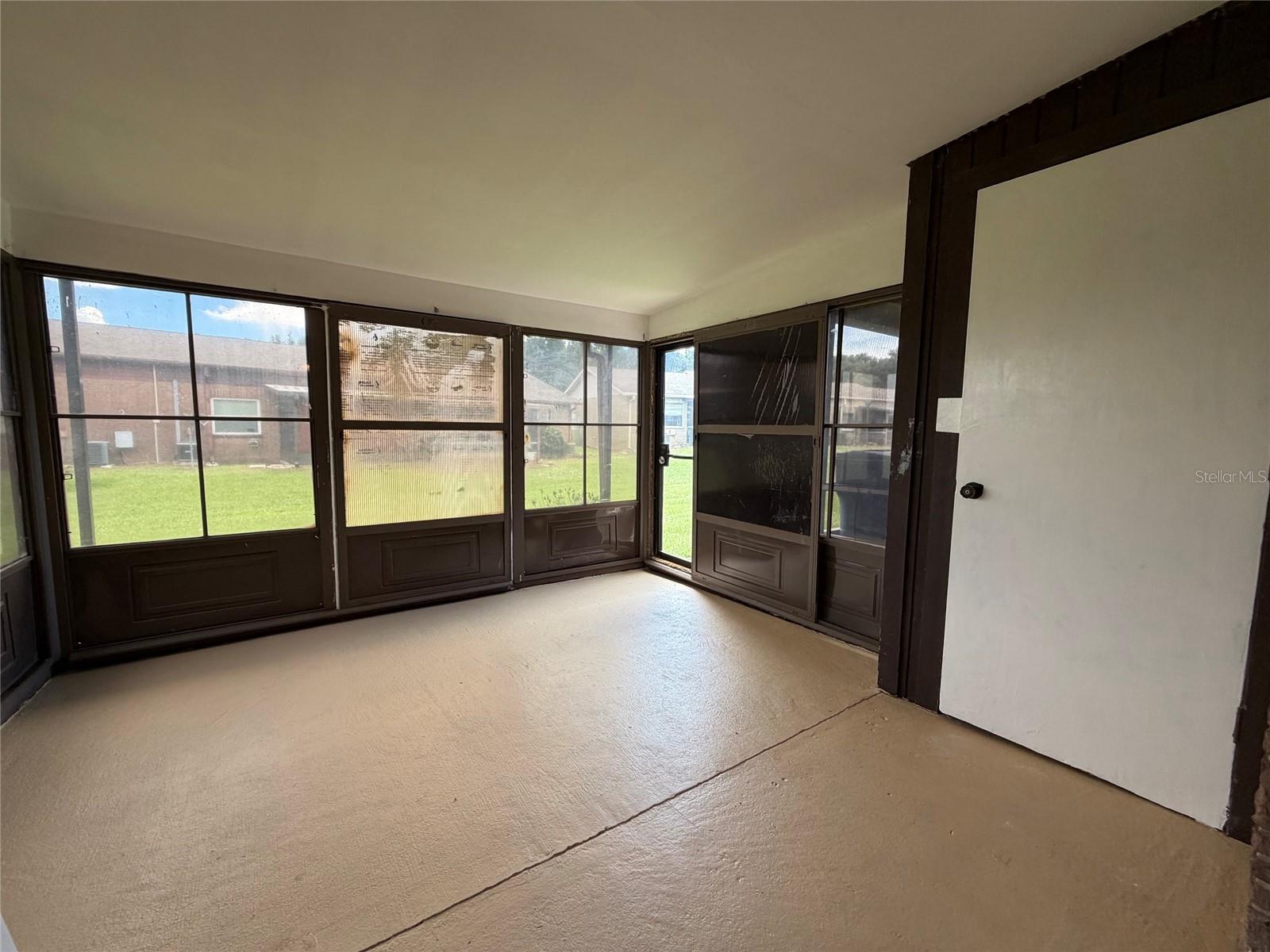 9523 FIELDVIEW CIR #9523 — photo 13