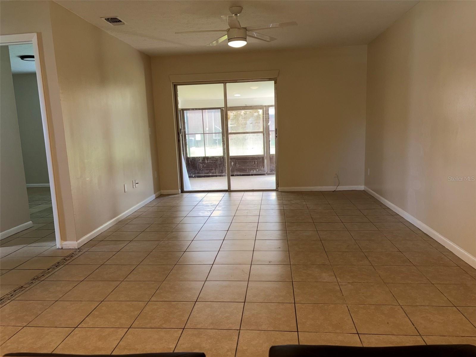 9523 FIELDVIEW CIR #9523 — photo 8