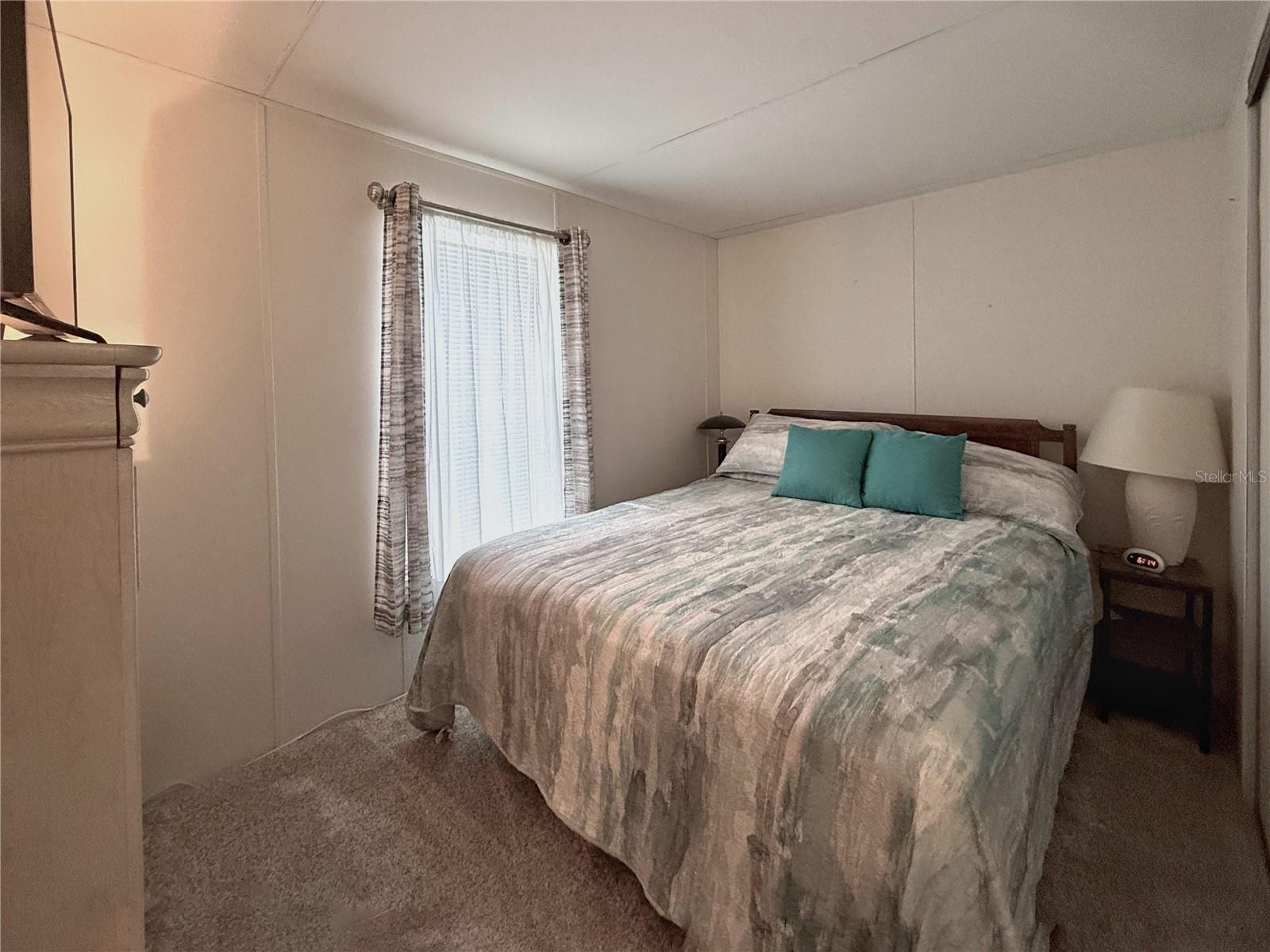 242 S PORT ROYAL LN — photo 9