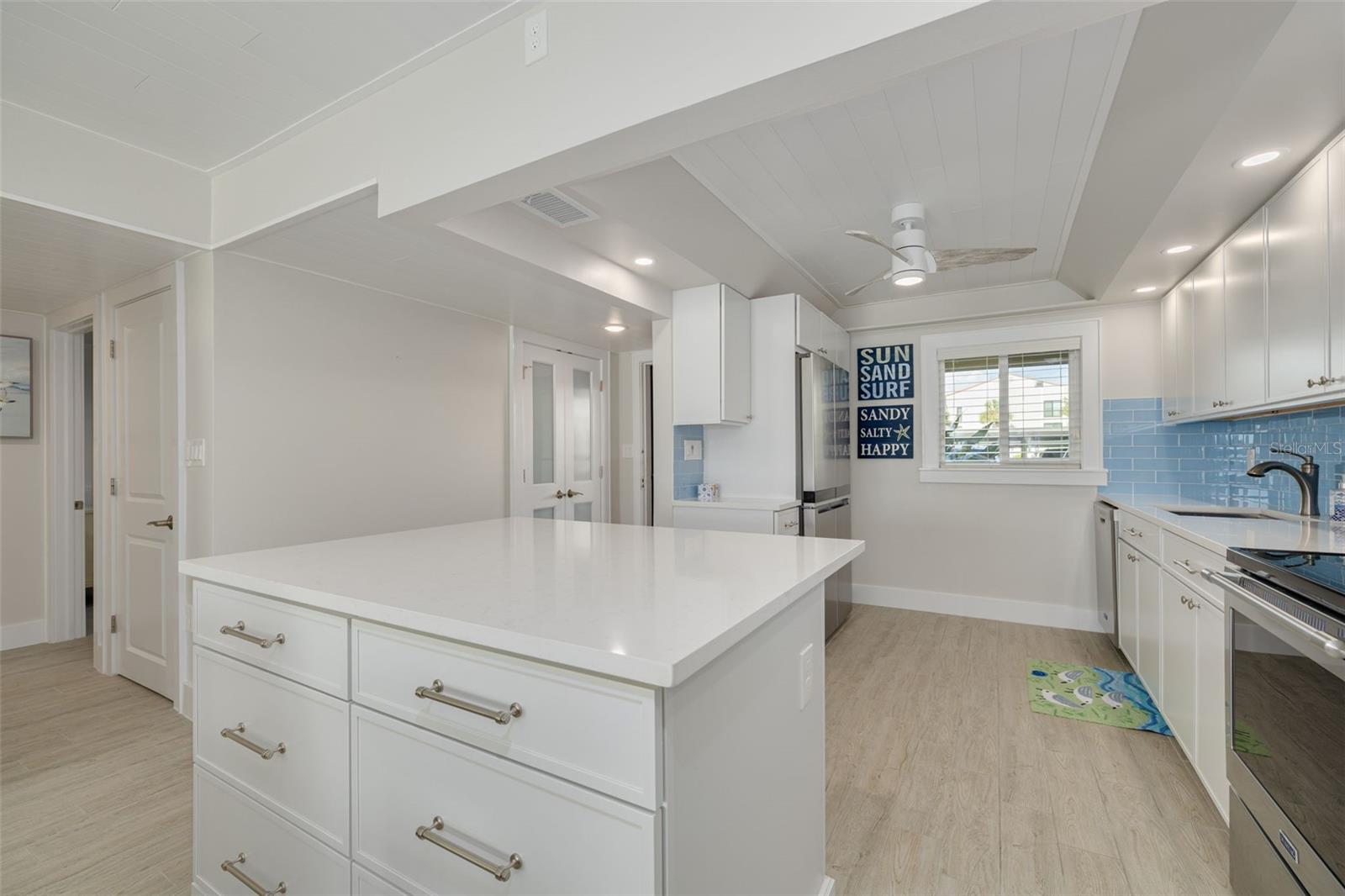 865 S GULFVIEW BLVD #109 — photo 6