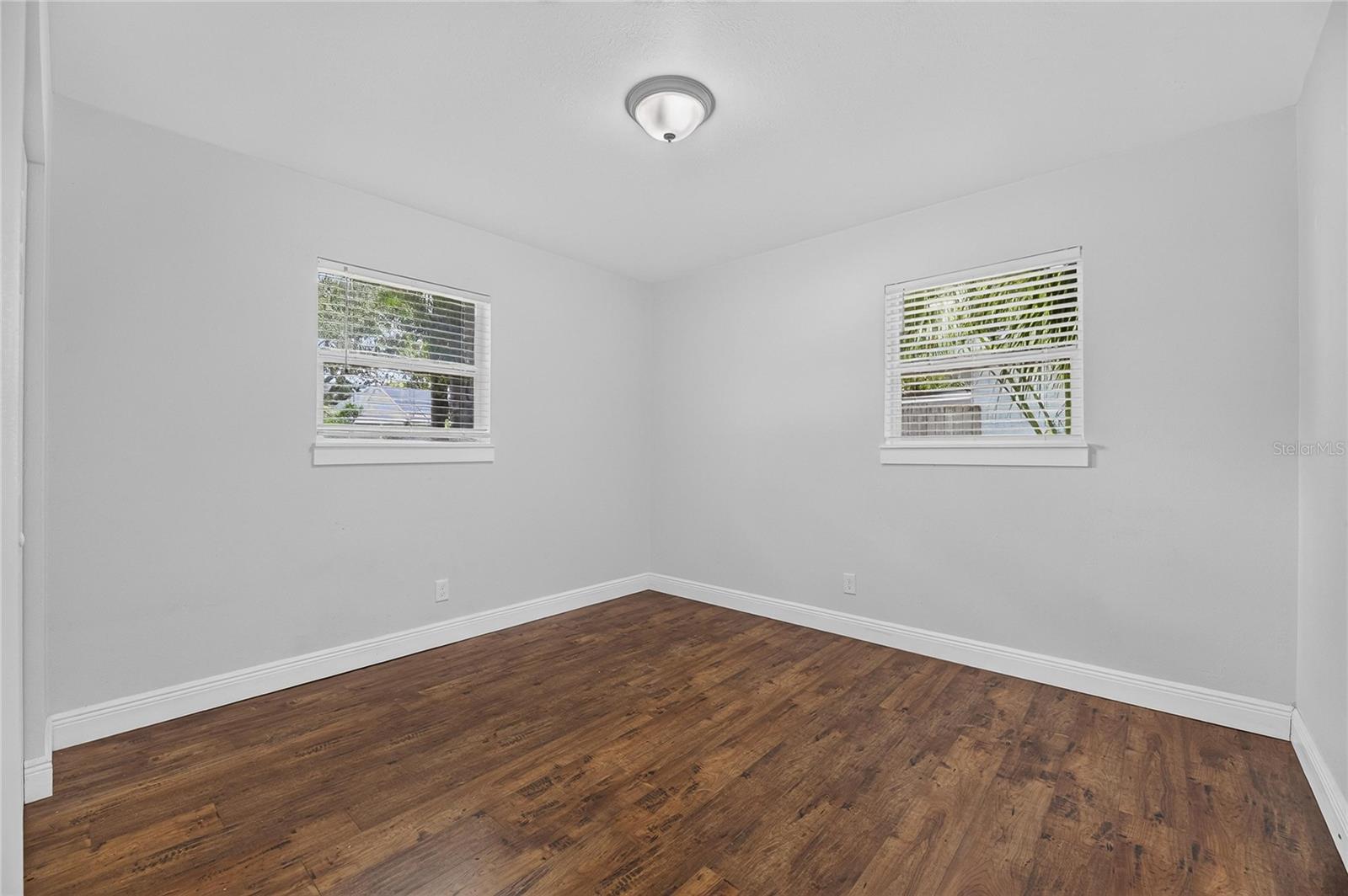 4421 W IOWA AVE — photo 25