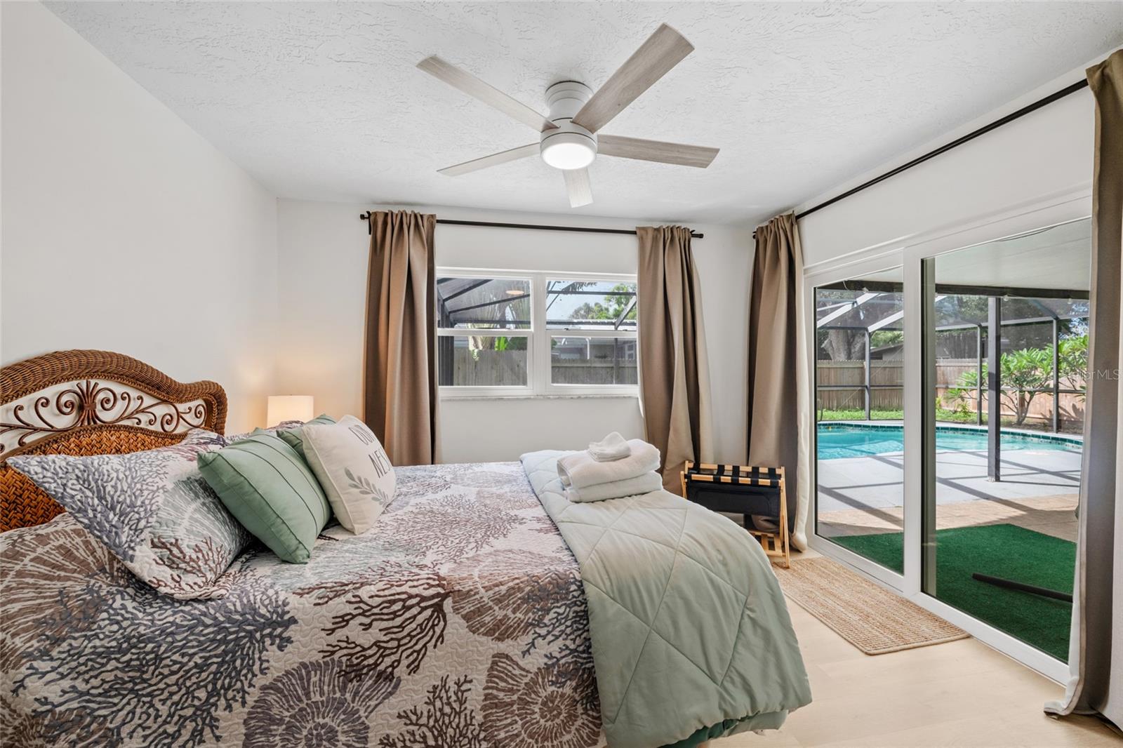 1863 MONICA DR — photo 22