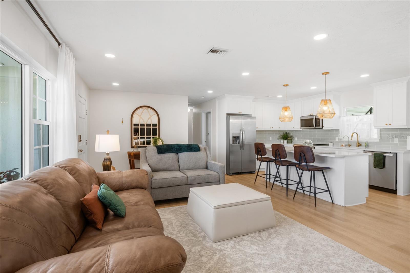 1863 MONICA DR — photo 3