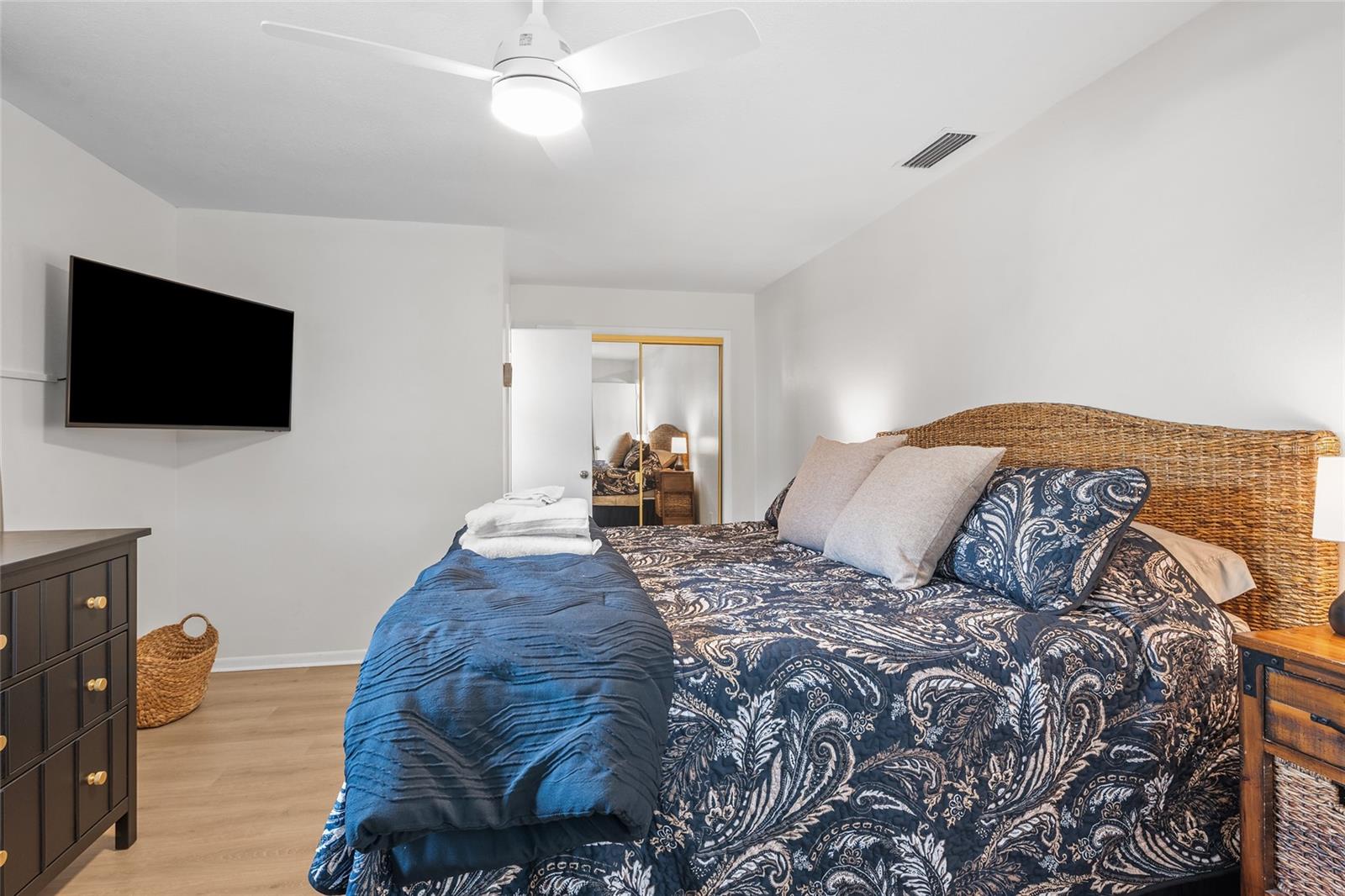 1863 MONICA DR — photo 17