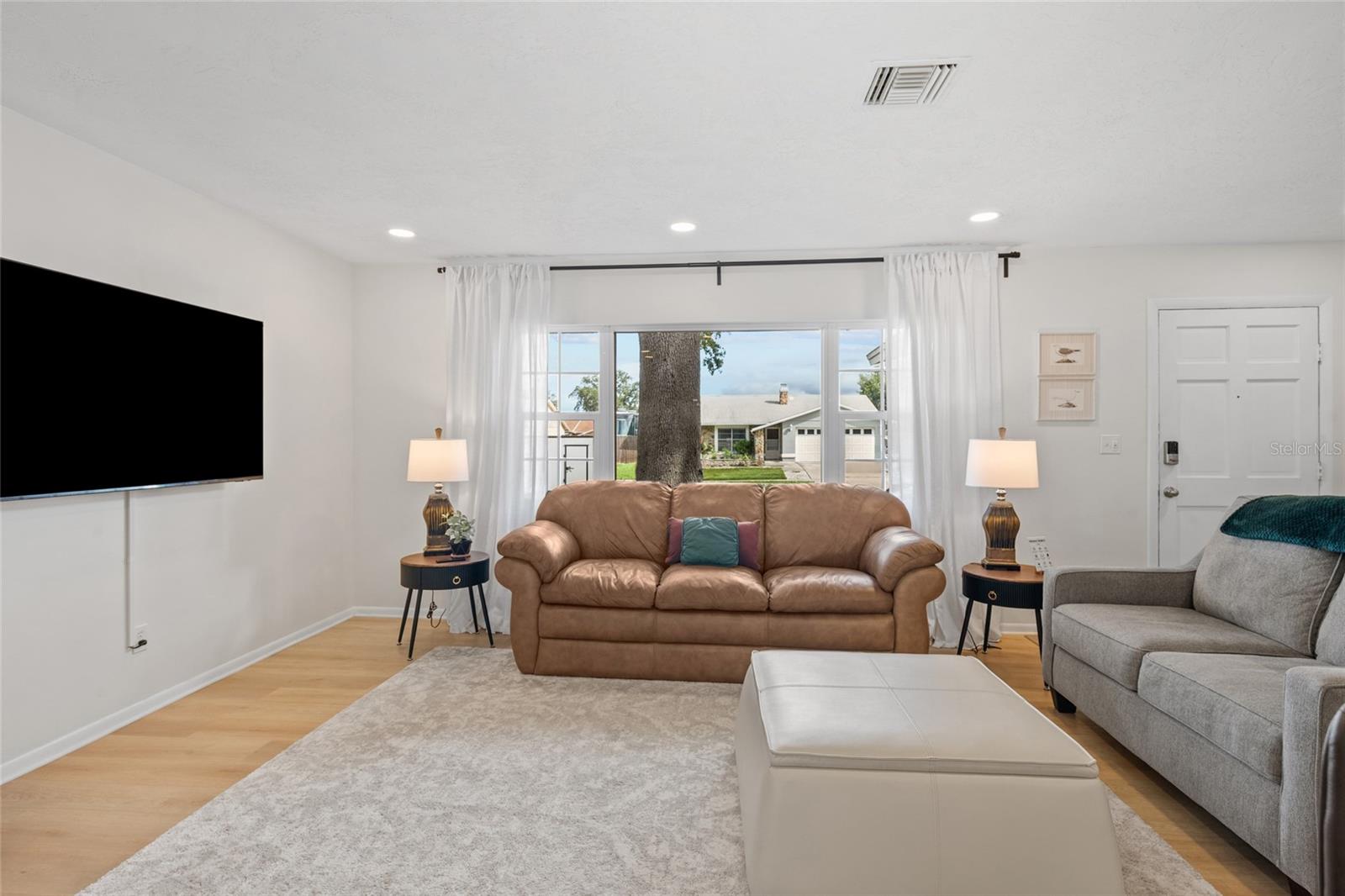 1863 MONICA DR — photo 11