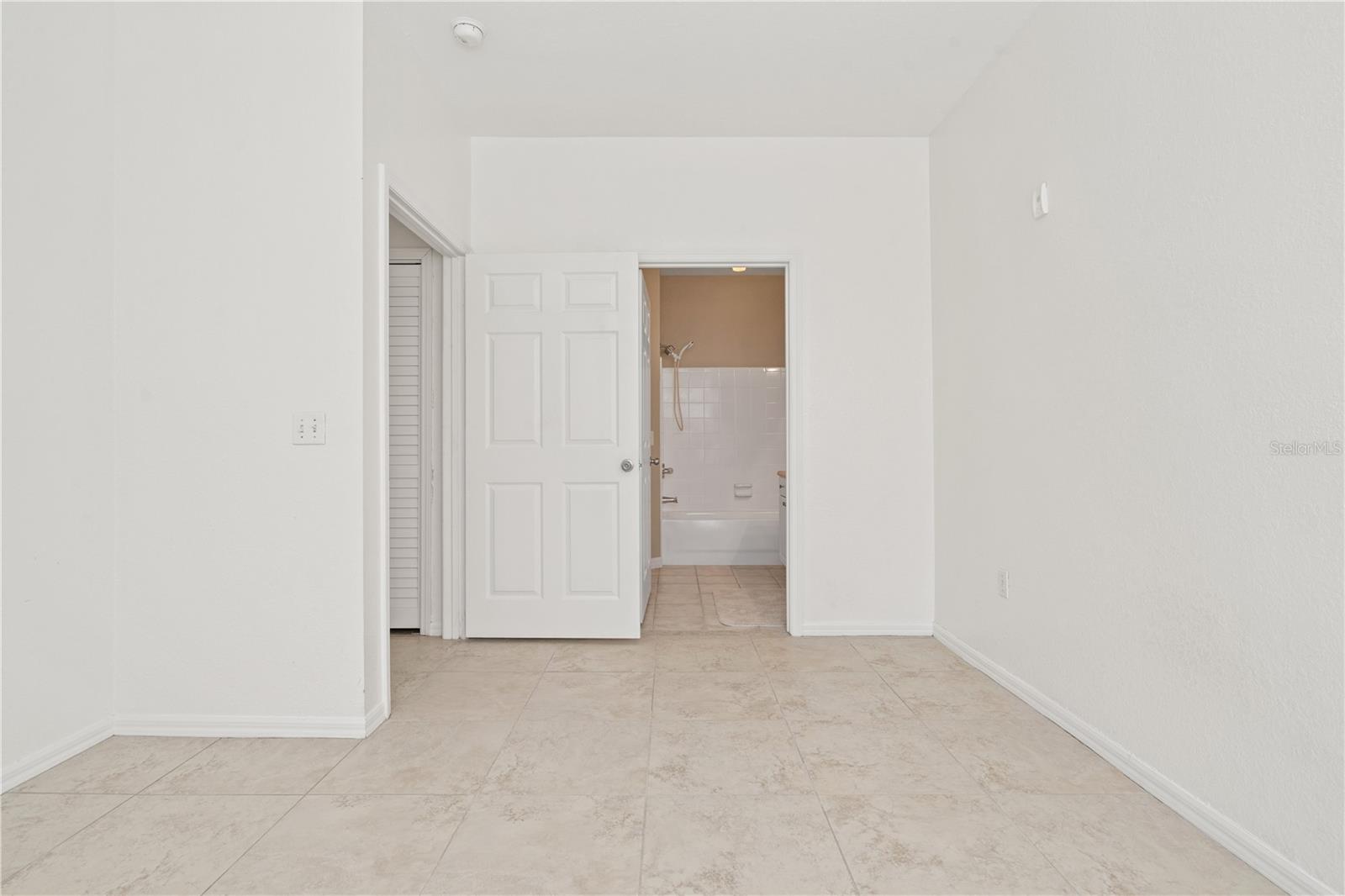 5561 ROSEHILL RD #103 — photo 20