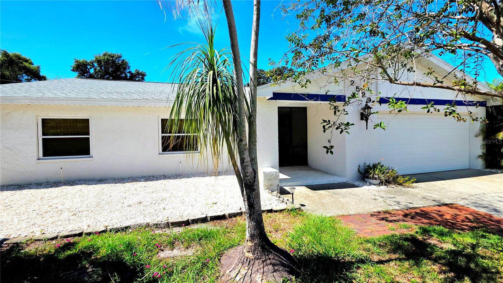 2529 INDIGO DR — photo 2