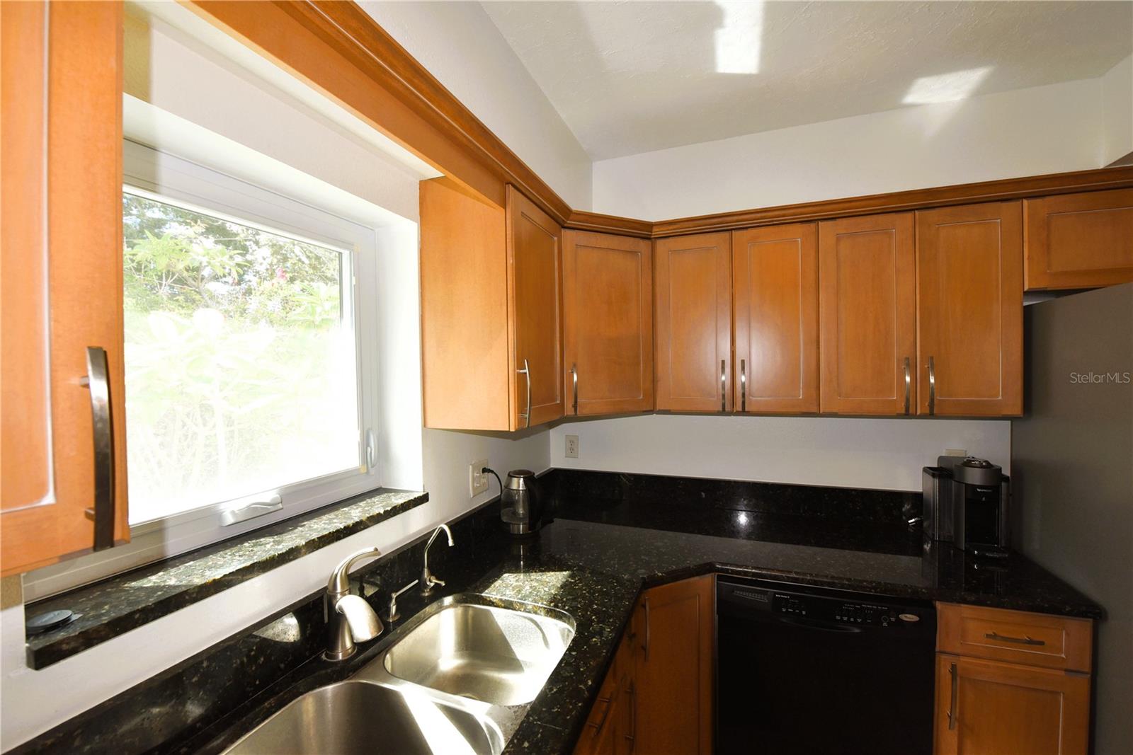 2529 INDIGO DR — photo 29