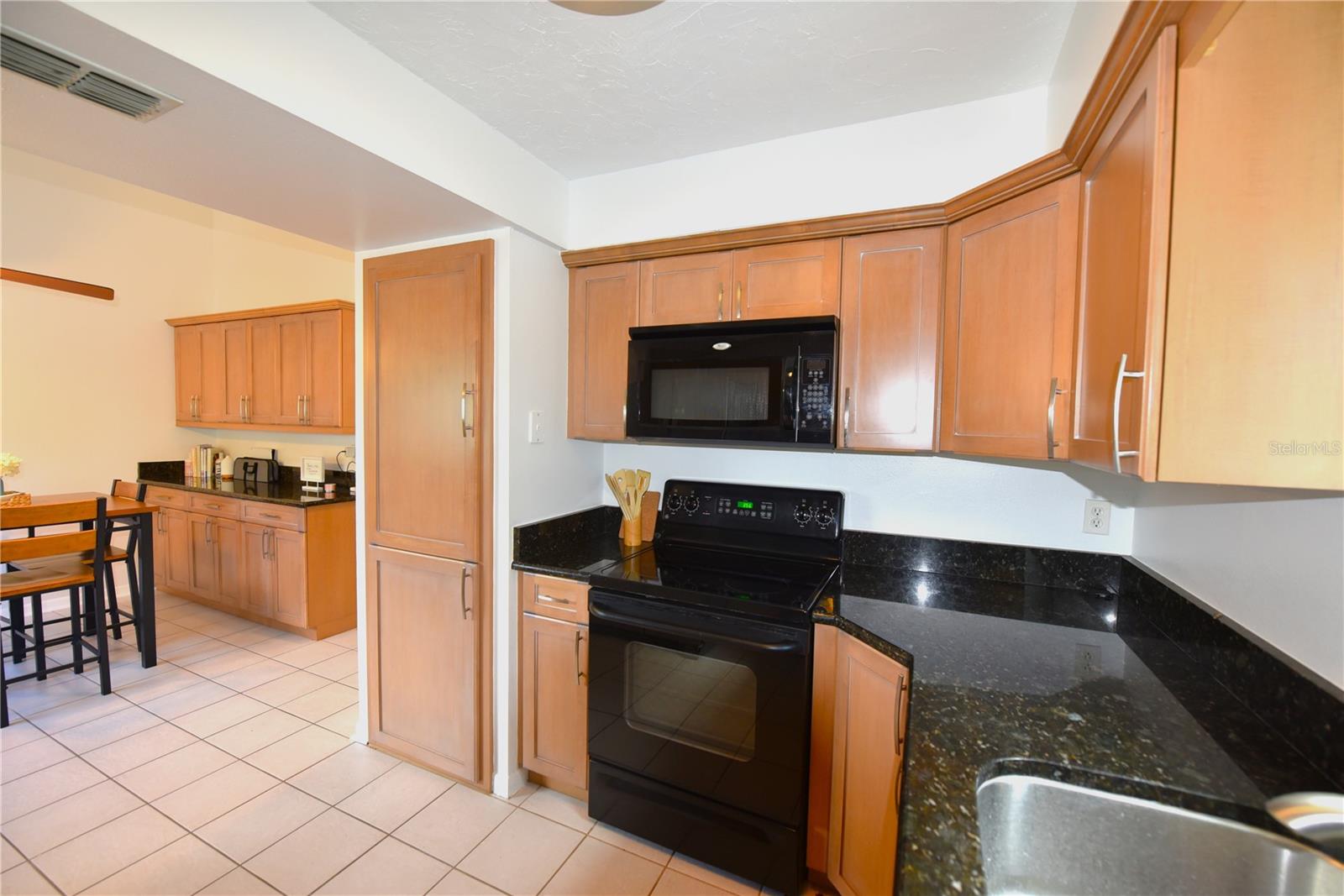 2529 INDIGO DR — photo 23
