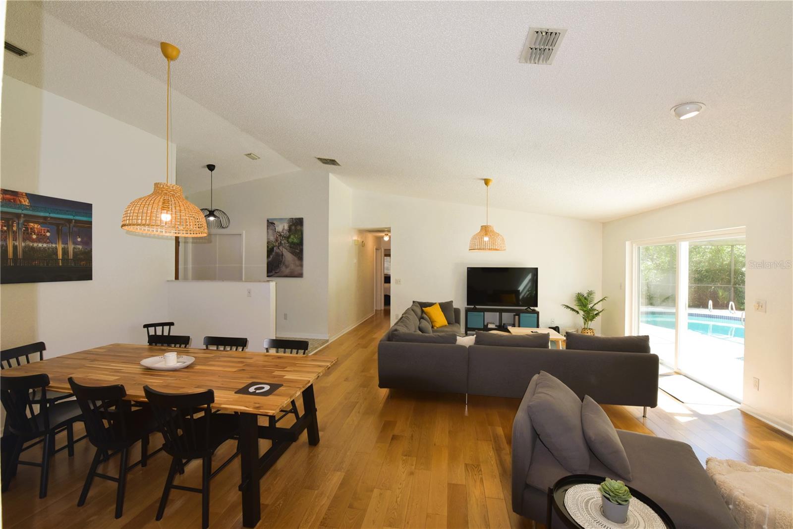 2529 INDIGO DR — photo 10