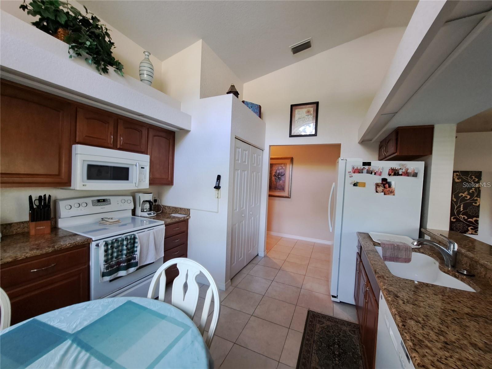 5316 LOCHMEAD TER — photo 24