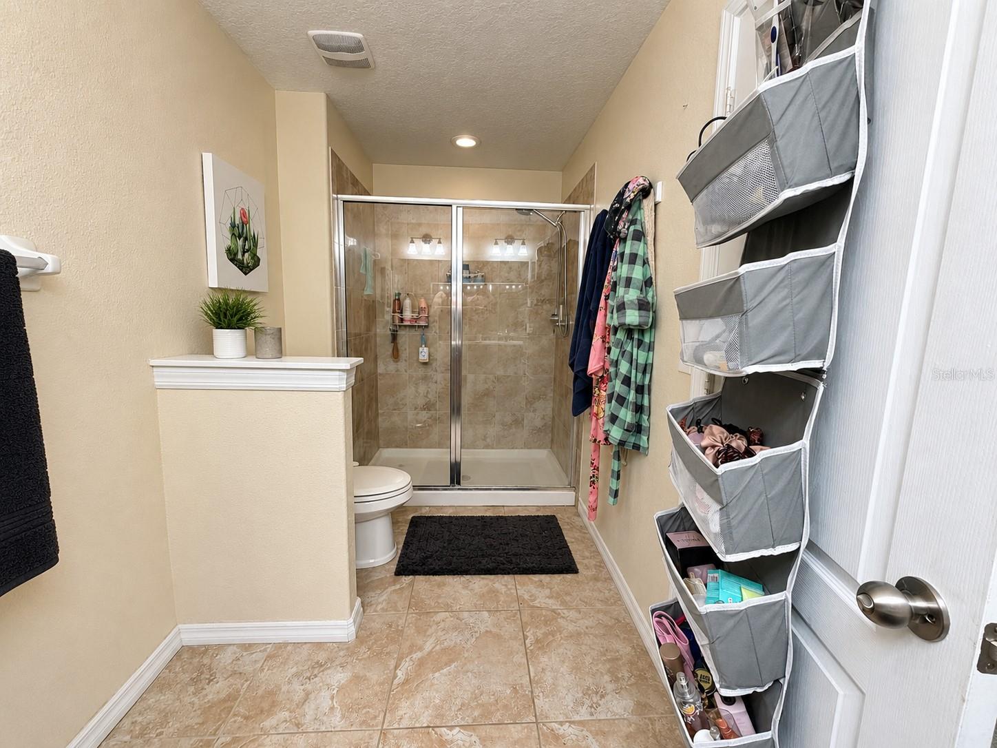 11853 GREENGATE DR — photo 10