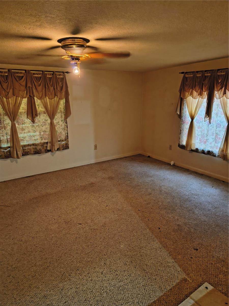18250 CAUFIELD RD — photo 12