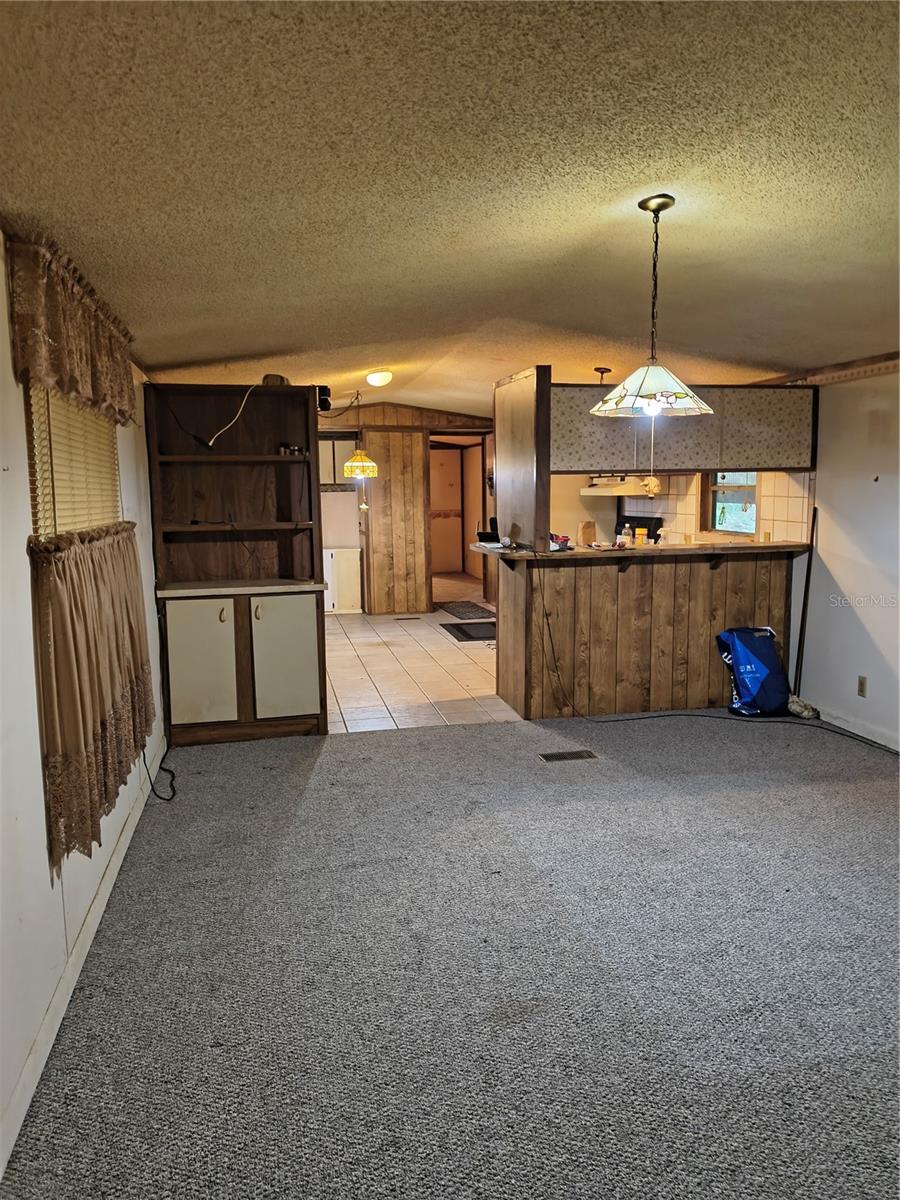 18250 CAUFIELD RD — photo 10