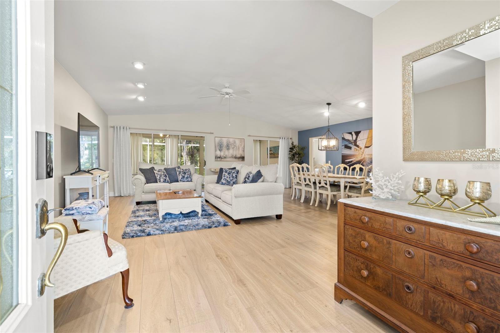 3428 BROOKRIDGE LN — photo 4