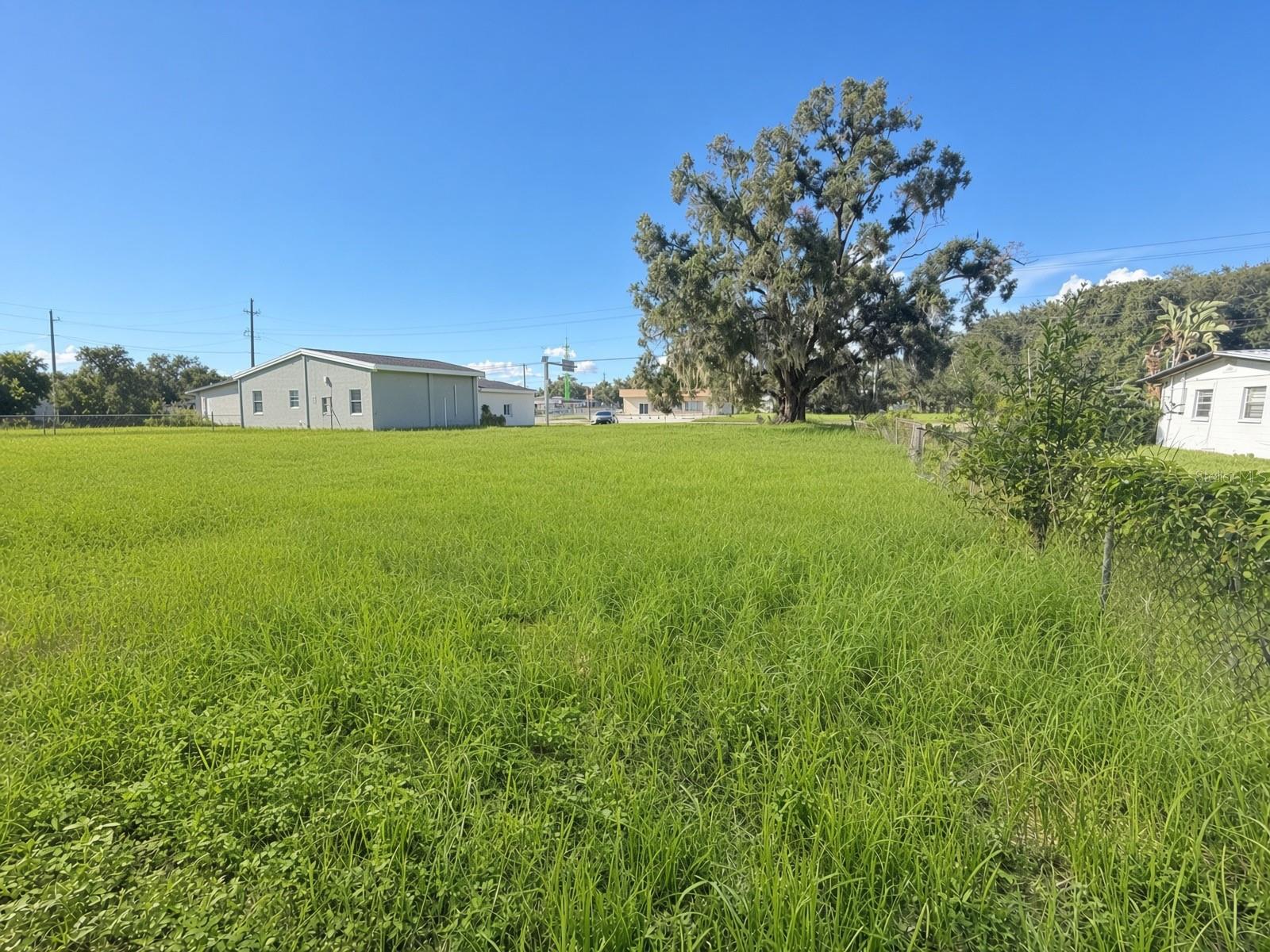 7707 GIBSONTON DR — photo 2