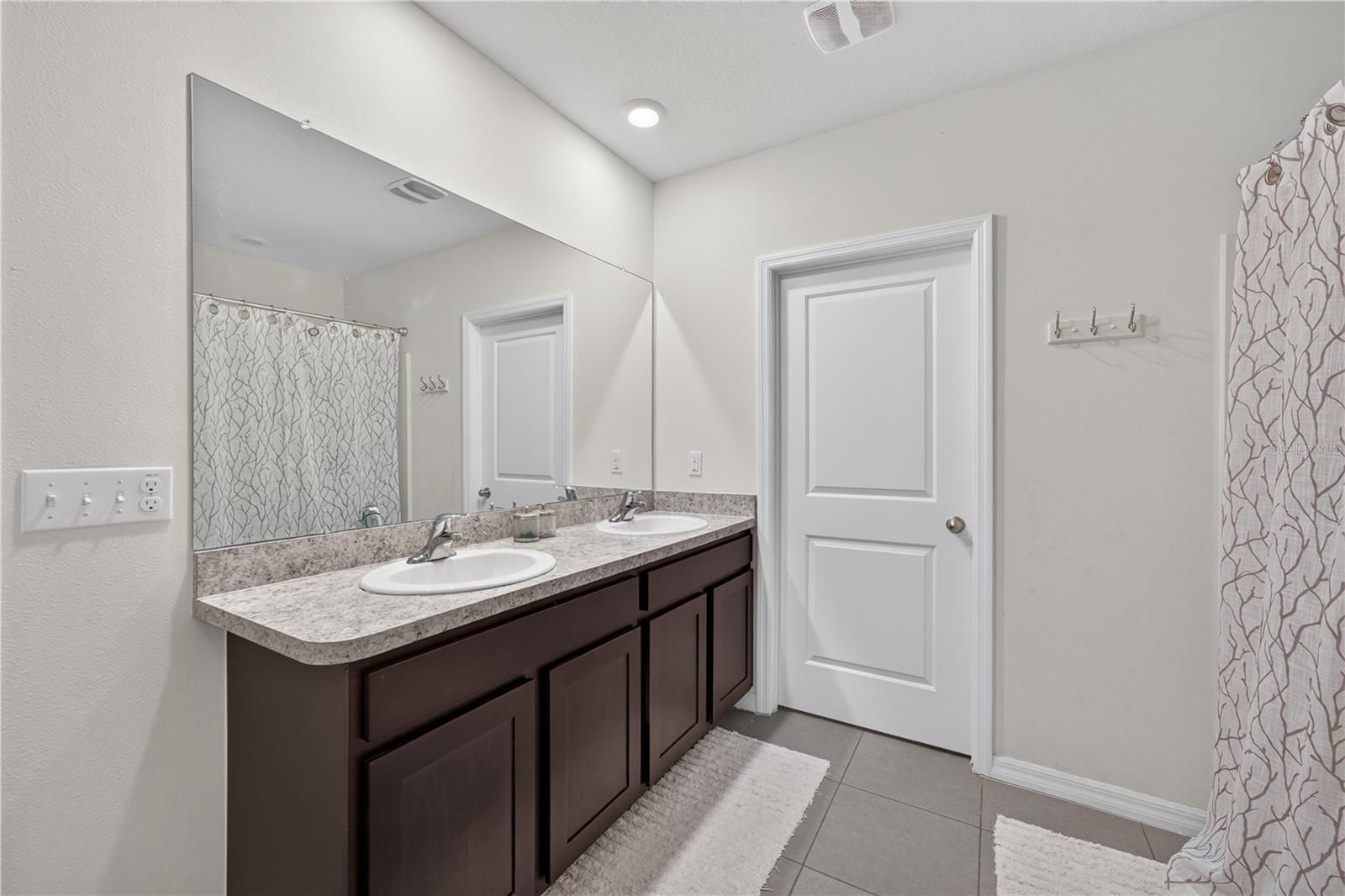 3072 STORYBROOK PRESERVE DR — photo 18