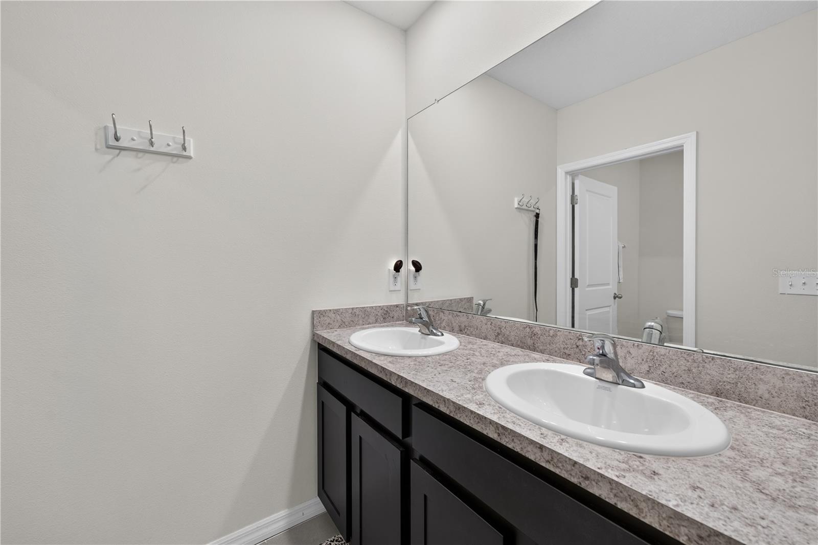 3072 STORYBROOK PRESERVE DR — photo 23