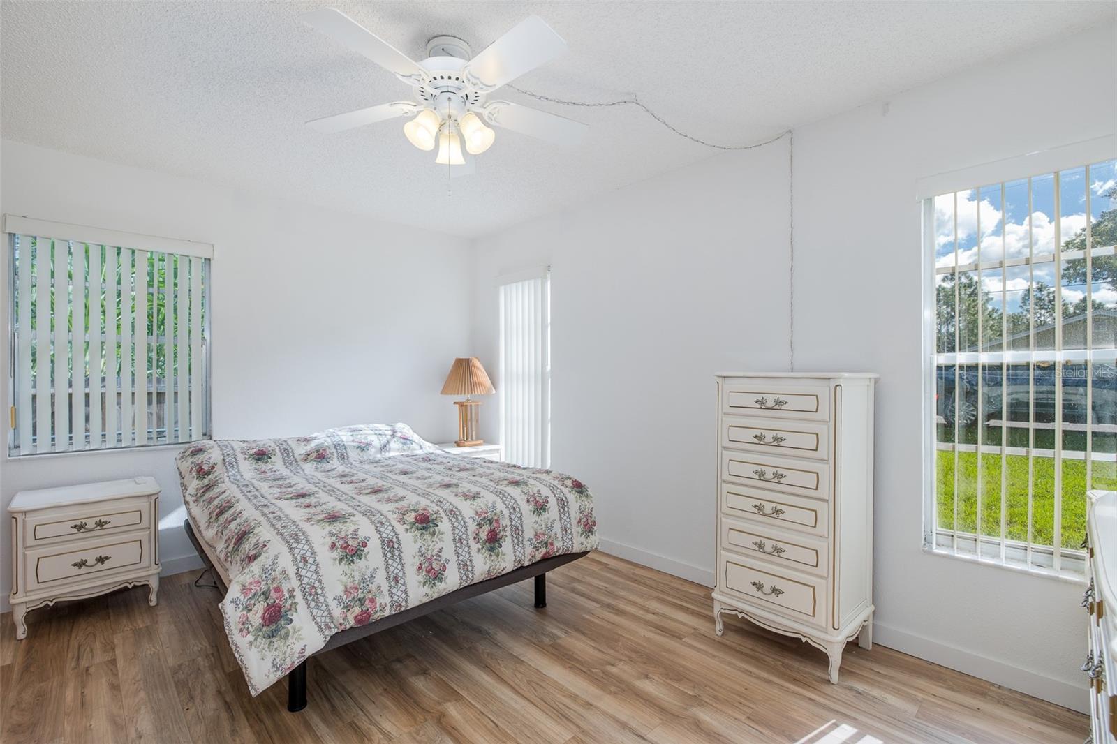 4715 NEEDLE PALM DR — photo 17