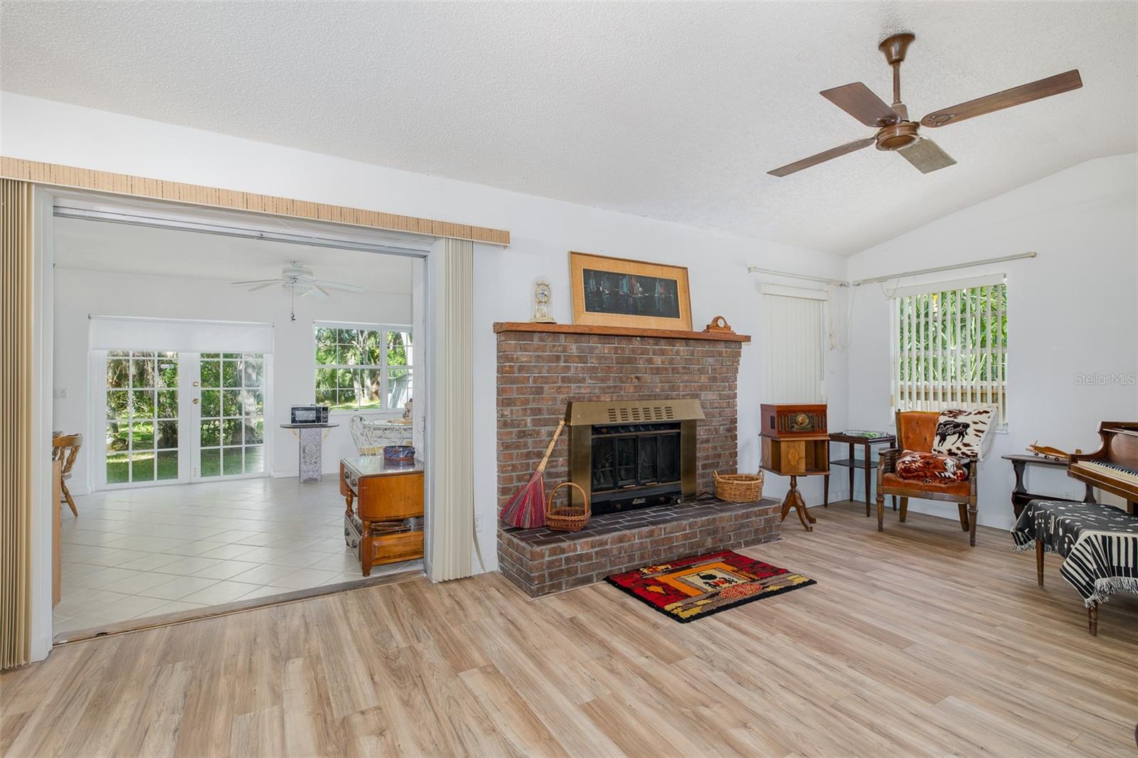 4715 NEEDLE PALM DR — photo 34