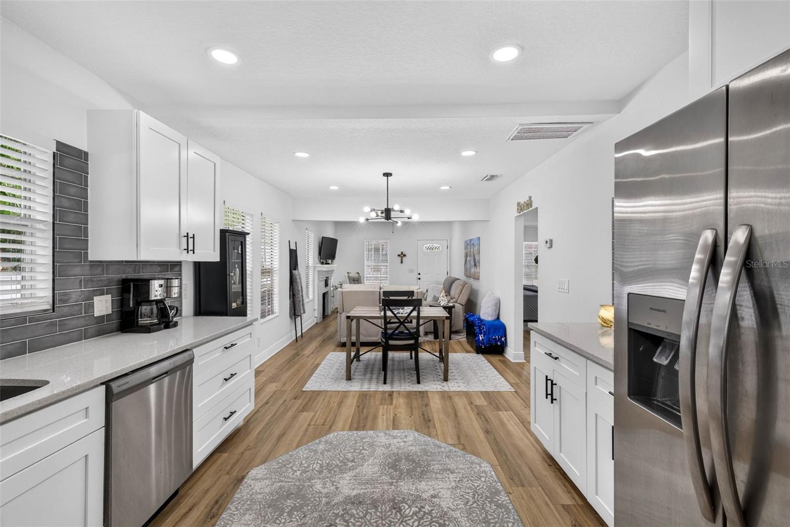 1104 E 28TH AVE — photo 27
