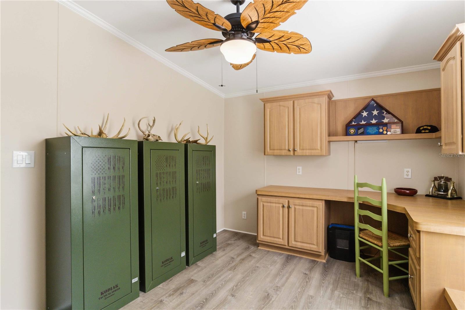 8429 CASTLE GARDEN RD — photo 22
