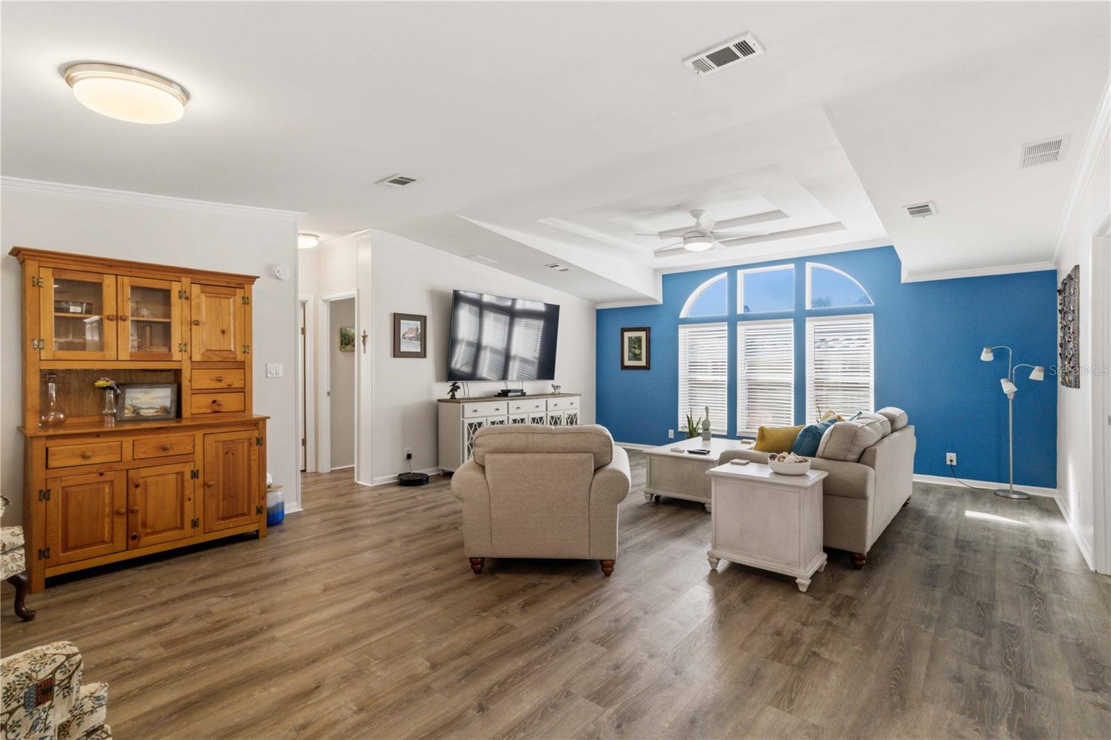 8429 CASTLE GARDEN RD — photo 9