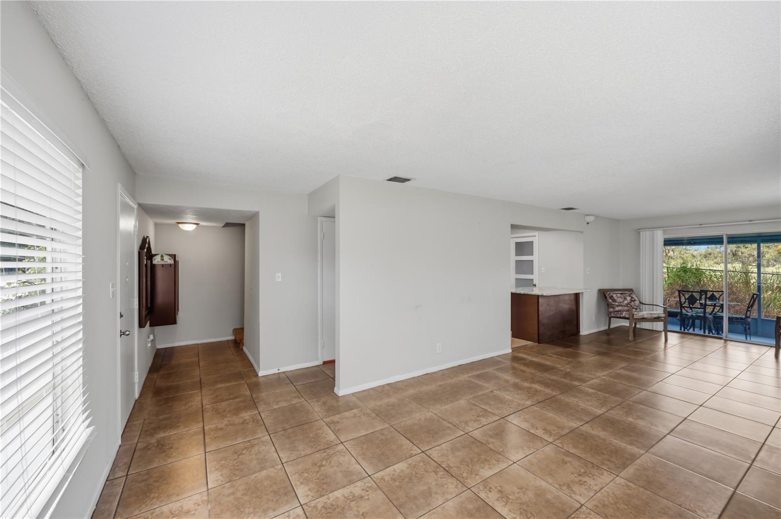 318 BARLOW AVE #71 — photo 4