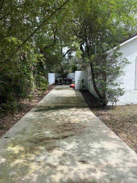 1616 E MARKS DR — photo 17