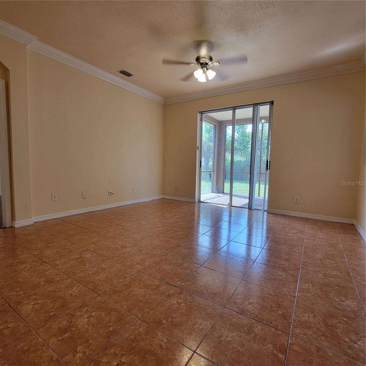 10419 GOLDENBROOK WAY — photo 2