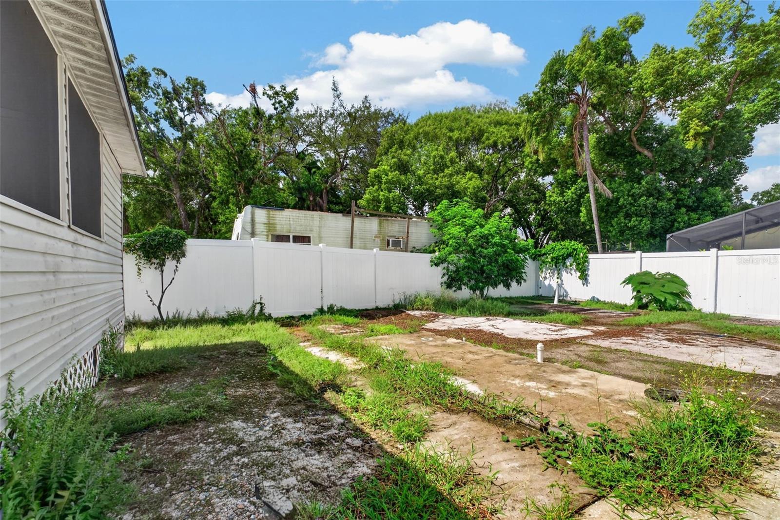 8114 N EDISON AVE — photo 50
