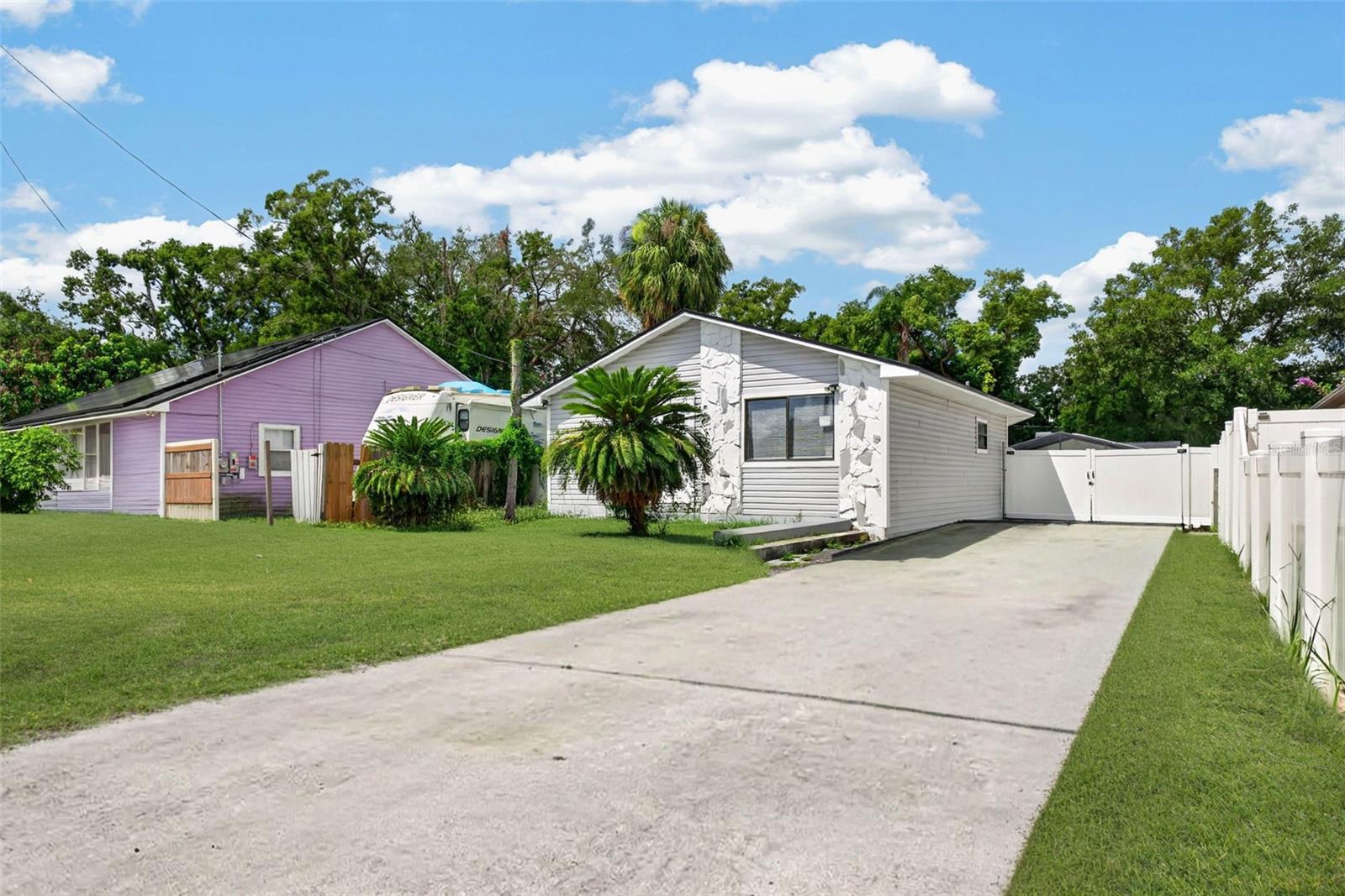 8114 N EDISON AVE — photo 41