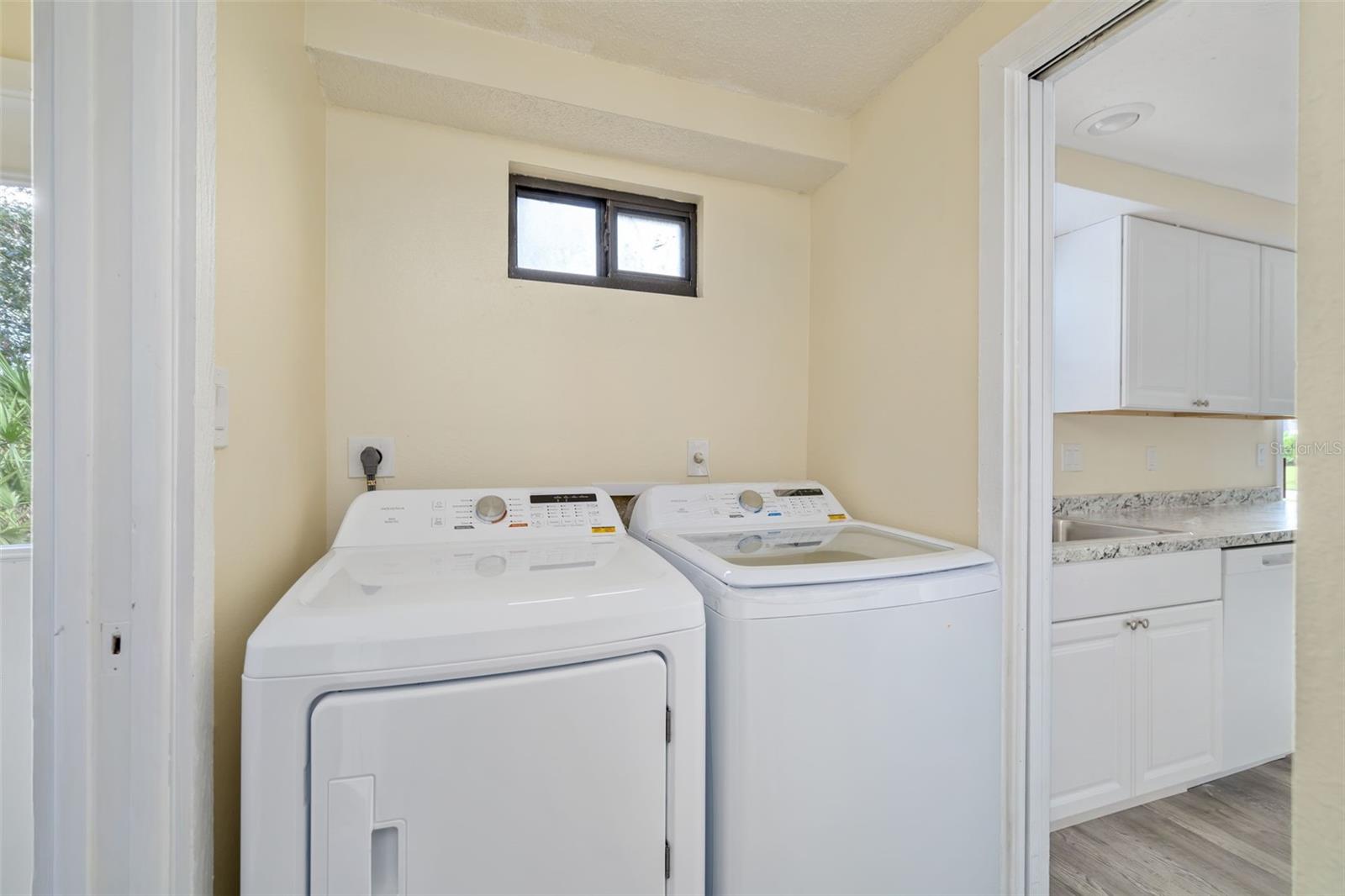2004 WOOD HOLLOW PL — photo 17
