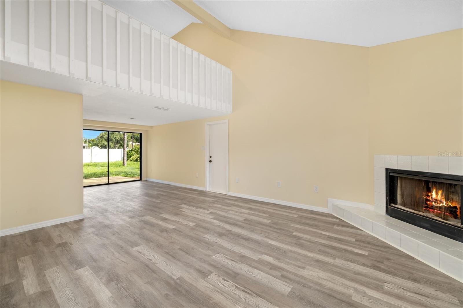 2004 WOOD HOLLOW PL — photo 8