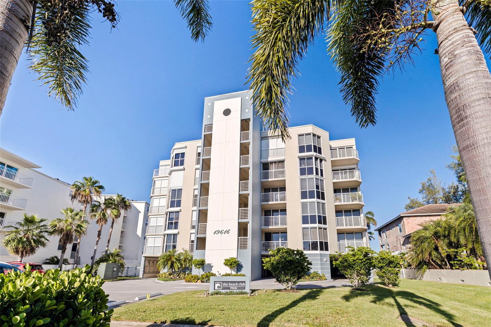 19616 GULF BLVD #302 — photo 49