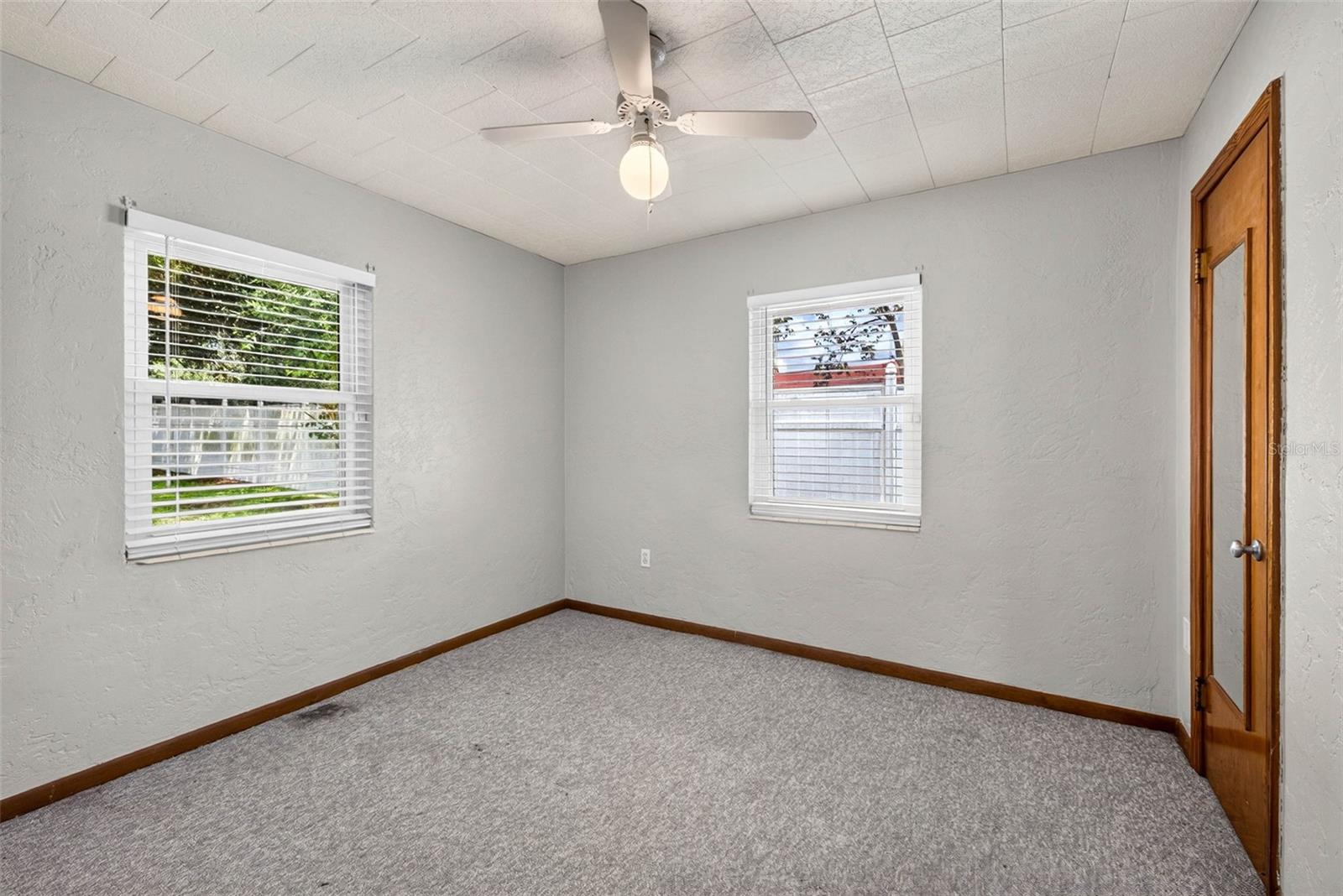 9522 N ASHLEY ST — photo 20
