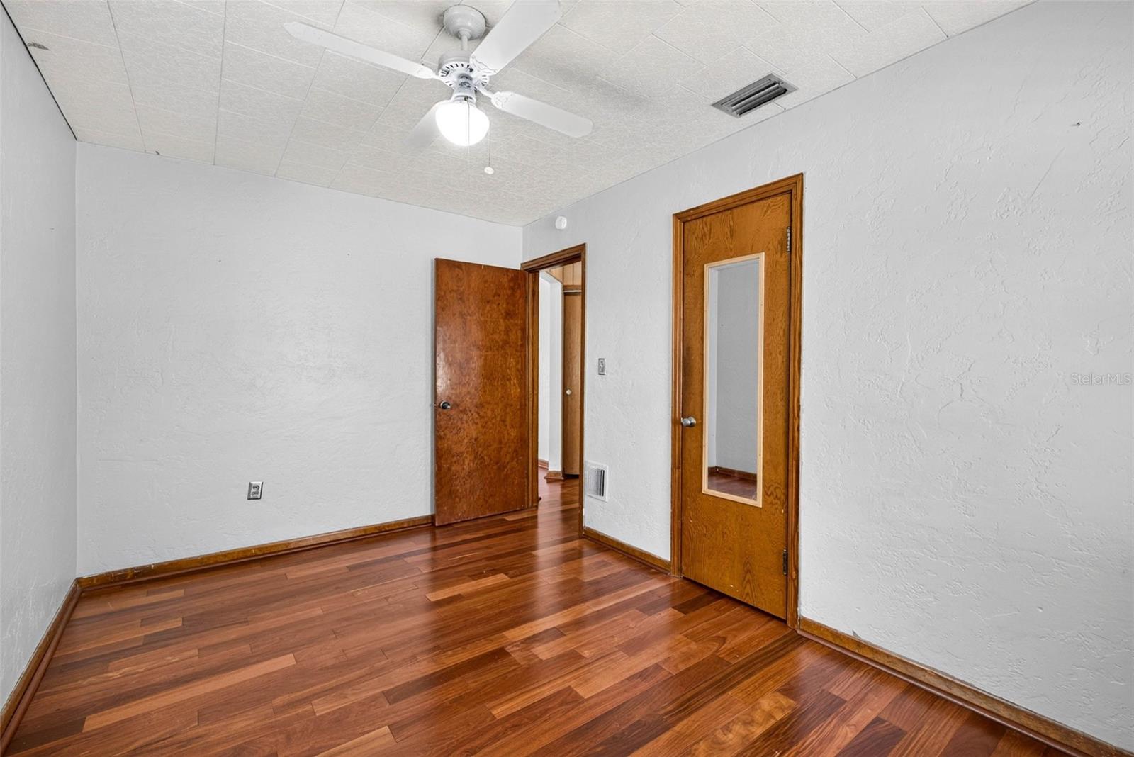 9522 N ASHLEY ST — photo 23