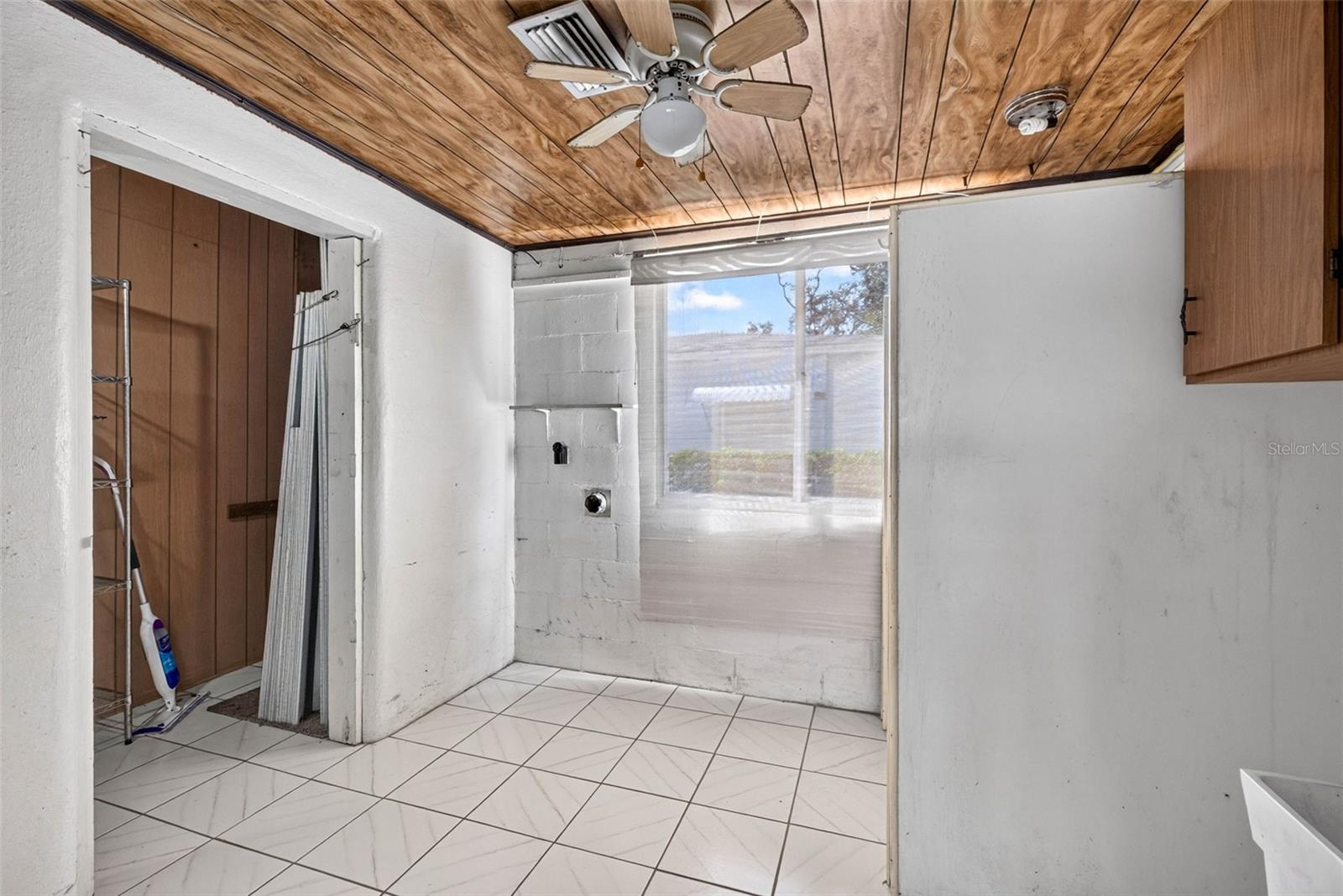 9522 N ASHLEY ST — photo 29