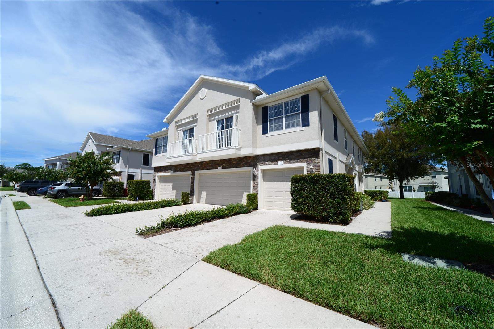 2328 TANBARK RIDGE PL — photo 3