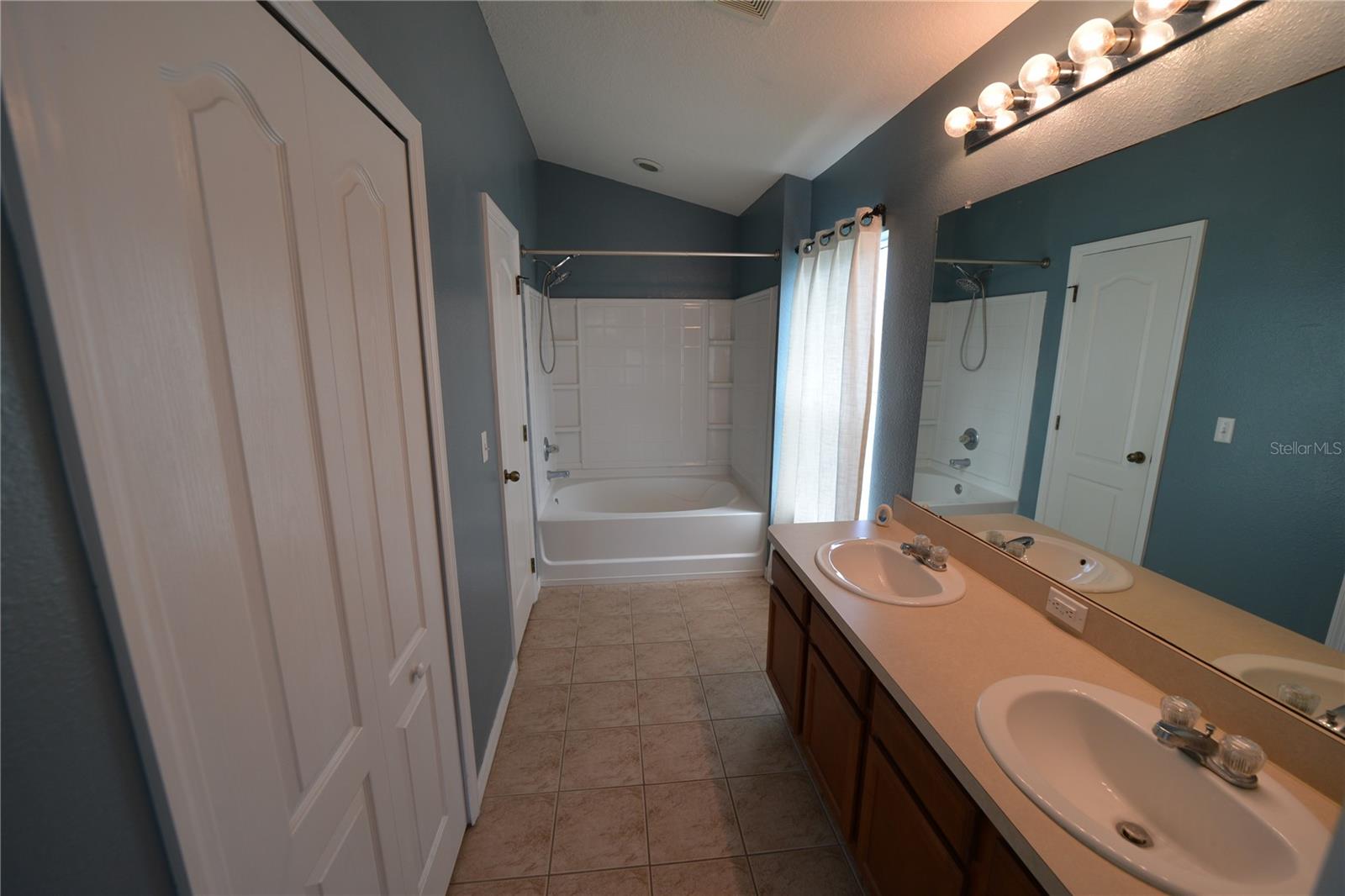 2328 TANBARK RIDGE PL — photo 16