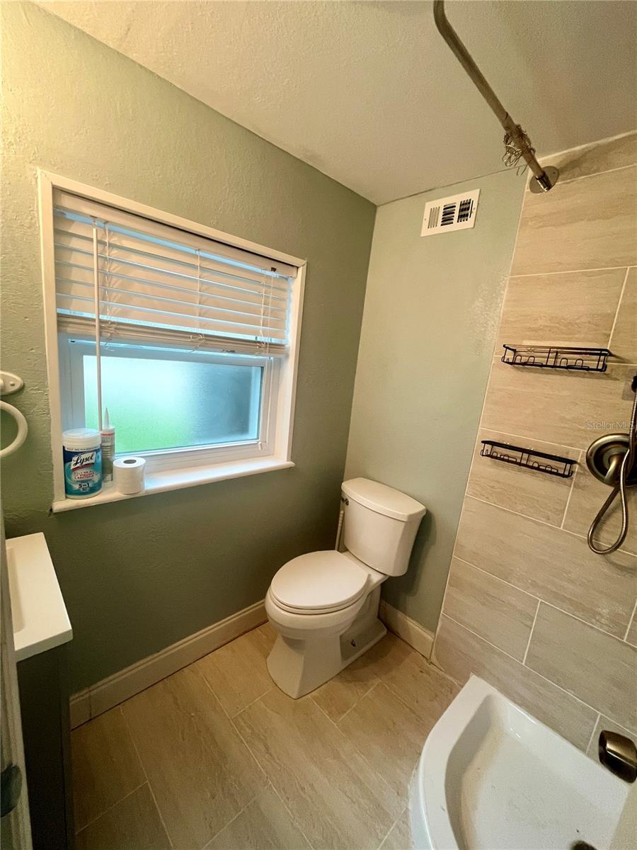8330 WAVERLY RD N — photo 11