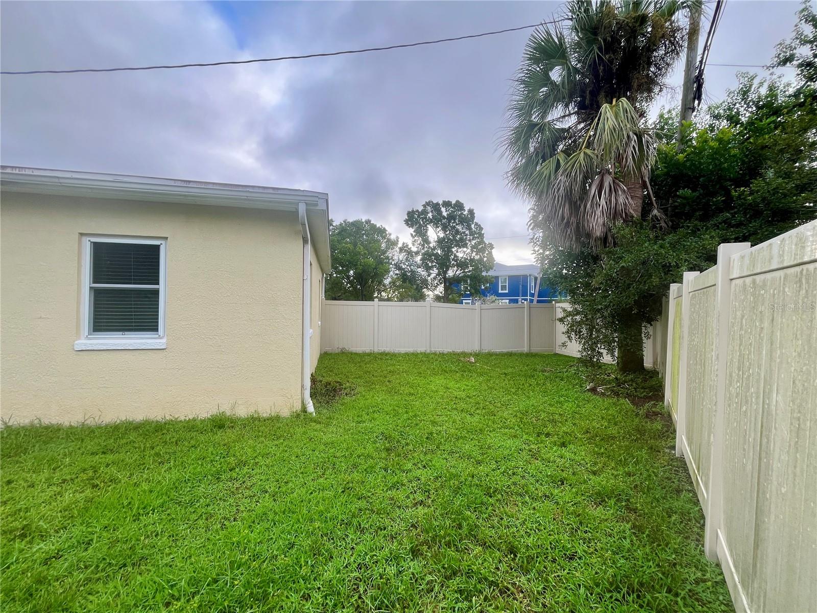 8330 WAVERLY RD N — photo 24