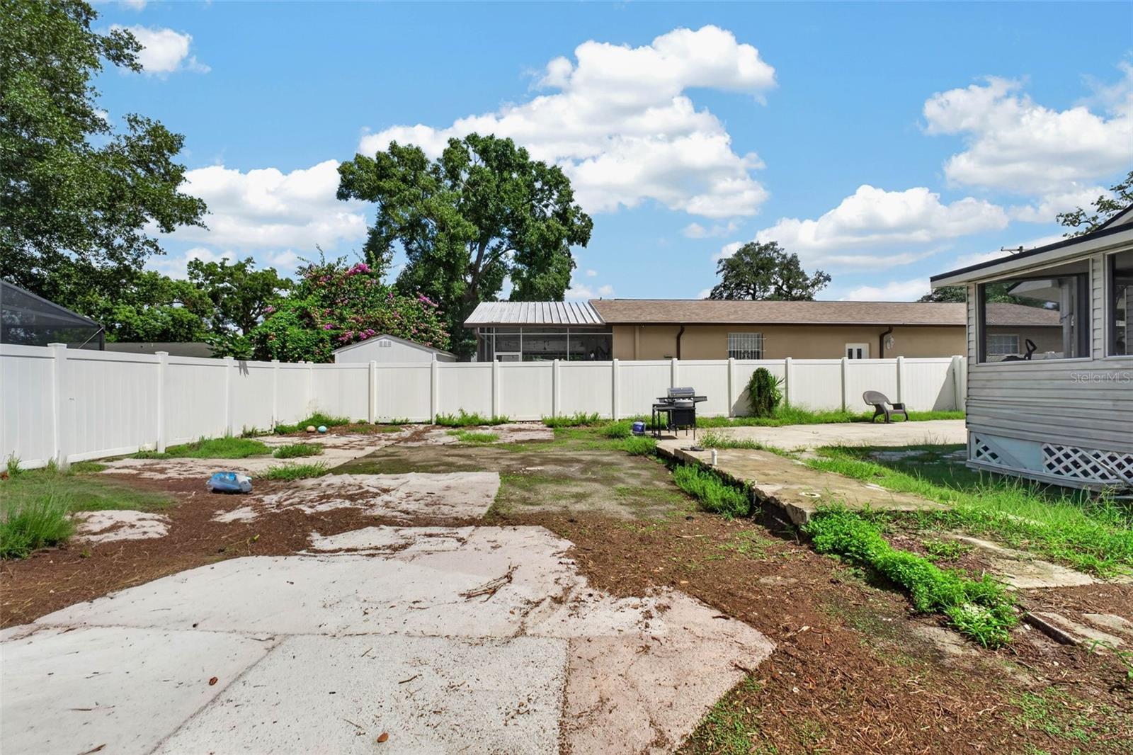 8114 N EDISON AVE — photo 49